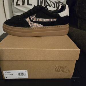 Steve Madden Black and Leopard Women's Sneakers